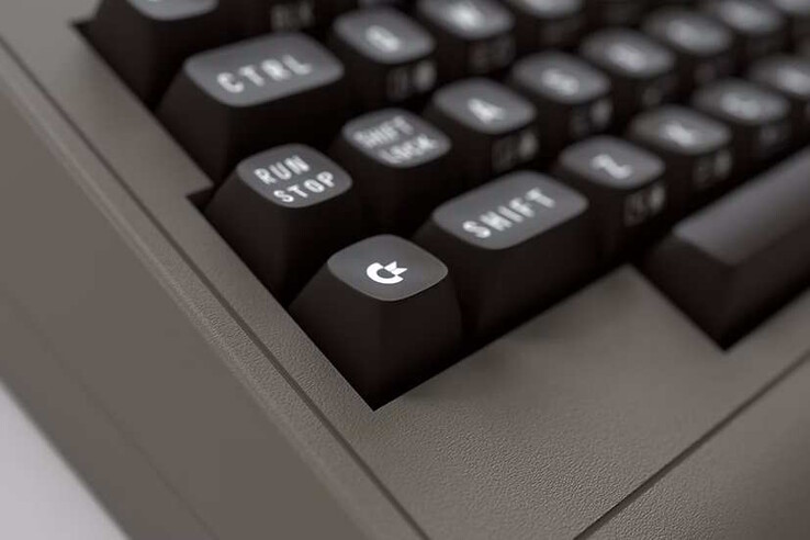 Un clavier mécanique est installé. (Source de l'image : Commodore)