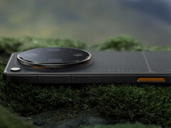 Le Find X9 Ultra est doté d'un boîtier d'appareil photo massif.