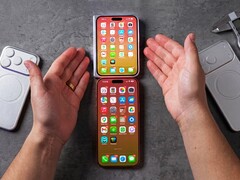 Modèle de conception d'iPhone pliable (édité).