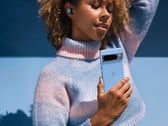 Le Pixel 8 Pro dispose d'une batterie comparativement plus grande et d'une recharge plus rapide que son prédécesseur. (Source de l'image : Google)