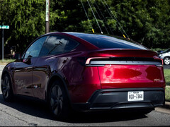 Un robotaxi Tesla Model Y à Austin. (Source de l'image : @AdanGuajardo/X)