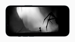 Apple Le jeu d'arcade Limbo est présenté sur un iPhone, mettant en évidence l'expansion de l'écosystème de jeu de Apple(Source d'image : Apple Newsroom)