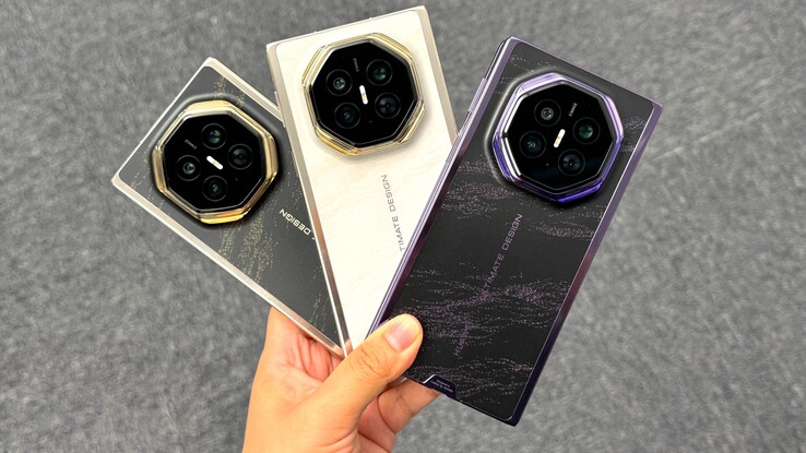 Le Huawei Mate XT2 est disponible en trois couleurs et offre jusqu'à 2 To de stockage.