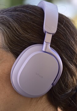 Casque circum-auriculaire Vivo en cours d'utilisation