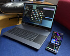 Le Galaxy Z Flip7 se connecte sans fil avec un NexDock XL. (Source de l'image : Michael Fisher)