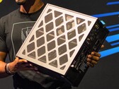 Le "Raptor Canyon" d'Intel est le plus grand modèle de NUC à ce jour. (Image Source : Intel)