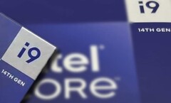 Intel a rafraîchi la série Raptor Lake avec de nouvelles puces de bureau de 14e génération. (Source de l'image : @LepherAndrey/QQ - édité)