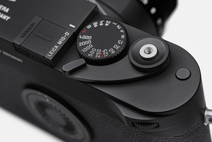 Le repose-pouce escamotable du Leica M10-D est supprimé sur le M11-D. (Image : Leica)