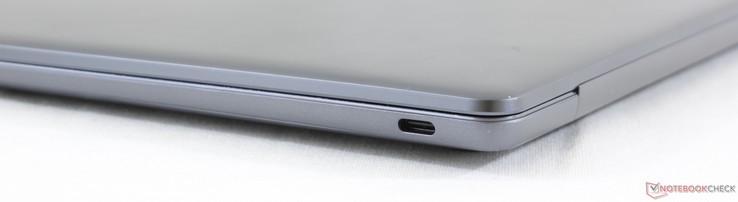 Côté droit : USB C 3.1.