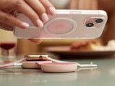 Le chargeur Twelve South ButterFly SE 2-en-1 Qi2 est une nouvelle solution de recharge pour les iPhones et autres. (Source de l'image : Twelve South)
