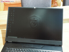 MSI GT76 9SG - En pleine lumière.