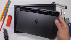 La RedMagic Nova. (Source de l'image : JerryRigEverything)