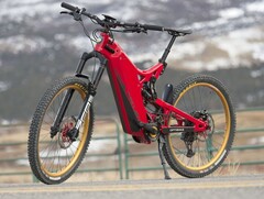 Optibike affirme que son nouveau RIOT eMTB a une autonomie de 180 miles (~290 km). (Source de l&#039;image : Optibike)