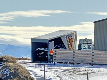 Les images du Cybertruck ont été prises sur le terrain d'essai de l'hémisphère sud, où le pick-up électrique subit des tests hivernaux. (Source de l'image : Cybertruck Owners Club)