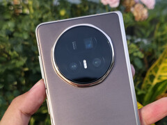 Honor n'a pas encore confirmé les détails d'un lancement mondial du Magic V5. (Source de l'image : fenibook)