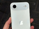 L'iPhone 17 Air Apple pourrait avoir l'une des plus petites batteries des smartphones modernes (Source de l'image : @MajinBuOfficial)