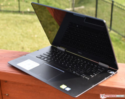 En test : le Dell Inspiron 15 7000 2-en-1 Black Edition. Modèle de test fourni par Dell US.