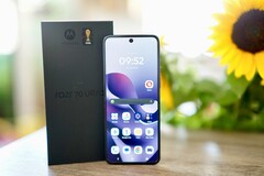 Les écrans du Razr 70 Ultra peuvent atteindre une luminosité très élevée. Vous devrez toutefois vous accommoder de la modulation PWM.