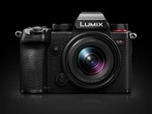 Le Lumix S5D est actuellement l'un des appareils photo plein format les moins chers du marché