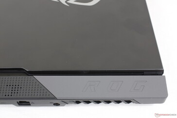 Nouvelle pièce amovible "ROG" à l'arrière du châssis