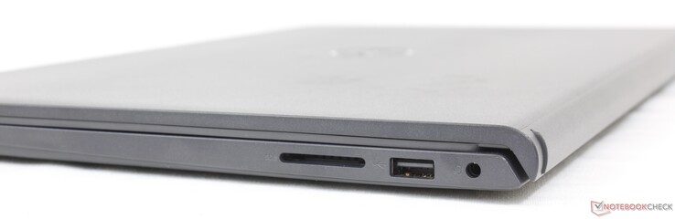 Droit : Lecteur de carte SD, USB-A 3.2, combo audio 3,5 mm