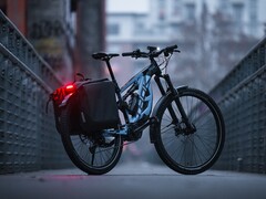 Le vélo électrique hybride Thok MIG e-S est conçu pour les routes urbaines et les chemins de gravier. (Source de l'image : Thok)