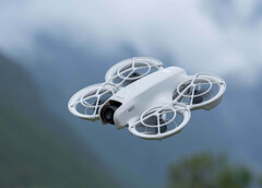 Le DJI Neo n'est pas livré avec un Combo Fly More aux Etats-Unis. (Source de l'image : DJI)