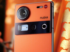 Le Nubia Z70 Ultra New Year Edition est disponible en une seule finition. (Source de l'image : ZTE)