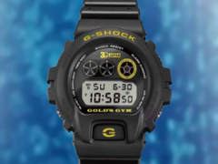 La Casio G-Shock DW-6900FS affiche le texte 