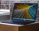 Le Dell Latitude 9440 2-en-1 présente un design similaire à celui du XPS 13. (Source de l'image : Dell)