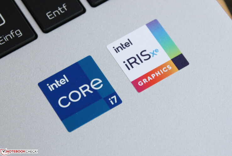 Tiger Lake-based Core i7-1165G7 with Intel Iris Xe Graphics (96EUs)