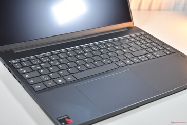 Lenovo IdeaPad Slim 3 15 : Clavier
