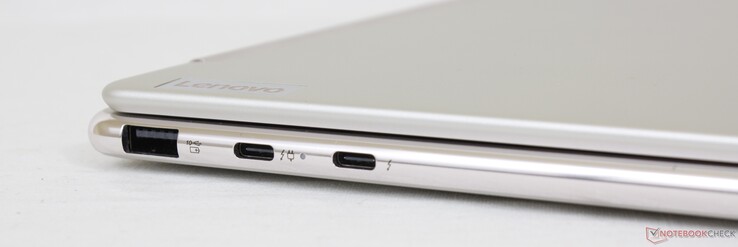 A gauche : USB-A 3.2 Gen. 2, 2x USB-C w/ Thunderbolt 4