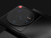 Le Xiaomi 12 Ultra pourrait n'être lancé qu'avec trois caméras à l'arrière, malgré la rumeur de son design. (Image source : LetsGoDigital)