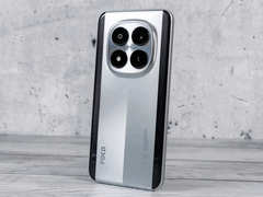 Le Xiaomi Poco M8 Pro 5G est doté d'une batterie de 6 500 mAh (Image source : Notebookcheck)