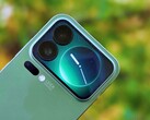 La série Xiaomi 18 Pro est dotée d'un écran arrière doté d'une intelligence artificielle (photo du Xiaomi 17 Pro).