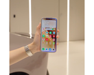 Un smartphone Vivo contrôle une voiture (Source : Vivo)