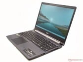 Critique de l'ordinateur portable multimédia Acer Aspire 7 A715-42G : Un ordinateur polyvalent déguisé avec un potentiel pour les jeux vidéo