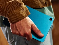 L’Alexa Tablet 8 est disponible en rose, turquoise et gris foncé.