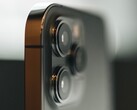 L'appareil photo des iPhones de Apple peut être endommagé si l'appareil est exposé aux vibrations du moteur (Image : Simon Hrozian)