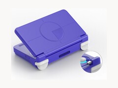 Le Retroid Pocket Flip 2 (photo) est une console portable à clapet. (Source de l&#039;image : Retroid)