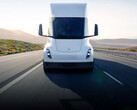 Le réseau américain n'est pas prêt pour les arrêts de camions électriques sur autoroute (image : Tesla)