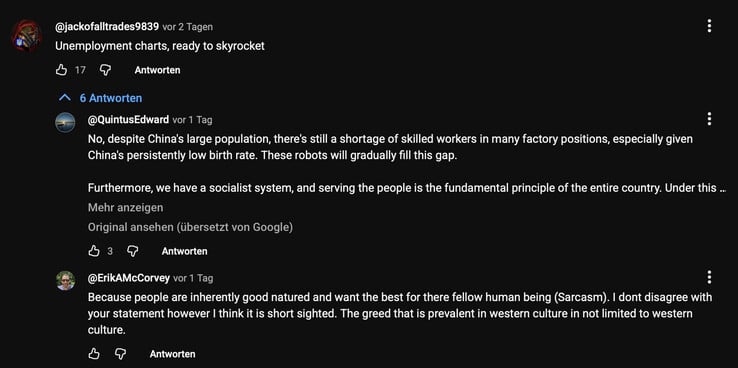 Est-ce une bénédiction ou une malédiction ? Les avis sur le Walker S2 sont très partagés. (Source de l'image : Ubtech/YouTube)