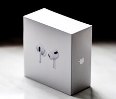 Apple Les AirPods pourront bientôt contrôler l'appareil photo de l'iPhone et mettre la musique en pause lorsque les utilisateurs s'endorment. (Source de l'image : Vasil Korzh)