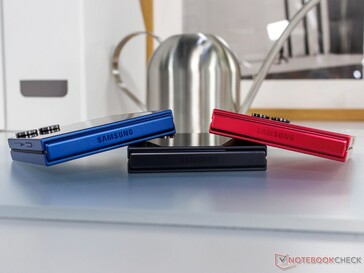 Galaxy Z Flip 7 : variantes de couleurs (image source : Notebookcheck)