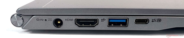 A gauche : 1x alimentation, 1x HDMI 2.0 (avec HDCP), 1x USB 3.2 Gen 1 (Type-A), 1x Thunderbolt 4 (Type-C) avec USB 4, DP, PD, et charge