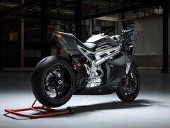 Triumph a publié quelques photos attrayantes de son prototype de moto électrique sportive TE-1 (Image : Triumph)