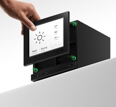 Jsaux a dévoilé deux nouvelles façades pour la Steam Machine. L'écran à encre électronique présenté ici dispose d'un affichage de 5,83 pouces.