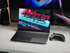 Test du XMG Core 16 M25 : PC portable de jeu AMD avec écran 300 Hz et RTX 5070