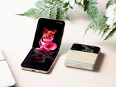 Android 12 est prêt pour le Galaxy Z Flip3. (Image source : Samsung)